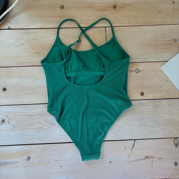 Shade & Shore NWT Women's Pucker Texture Cross Back One Piece Swimsuit Green XL - Picture 12 of 12